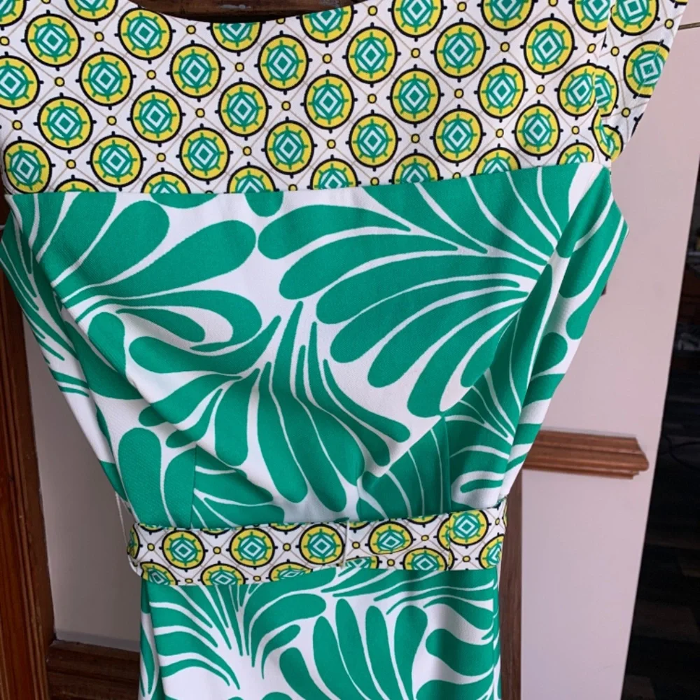 AGB petites contrasting back bow dress. Worn‎ 2x